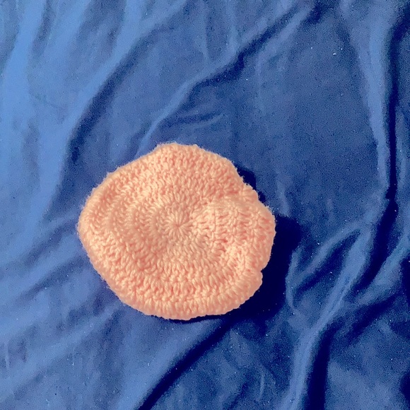 Hand knitted baby set.Only worn once. - Picture 3 of 4